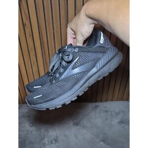 Brooks Women's Black and Grey Trainers